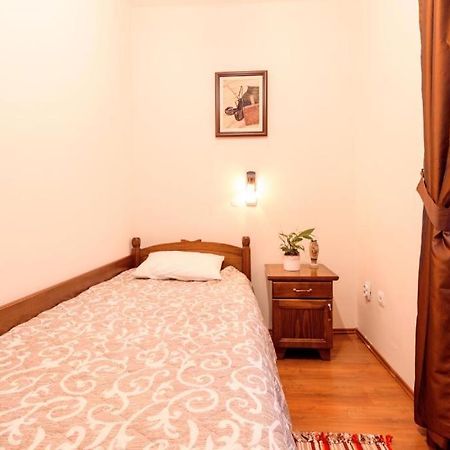 Downtown Rooms Ni Extérieur photo