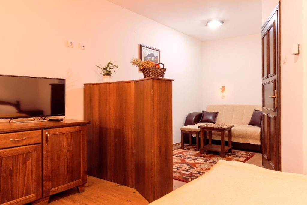 Downtown Rooms Ni Extérieur photo